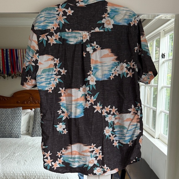 O'Neill Men's Aloha Hawaiian Button Down Shirt - Picture 4 of 4